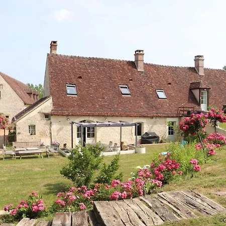 Maison Authentique Avec Piscine, Cheminee, Et Golf Dans Le Perche - Fr-1-497-186 *
