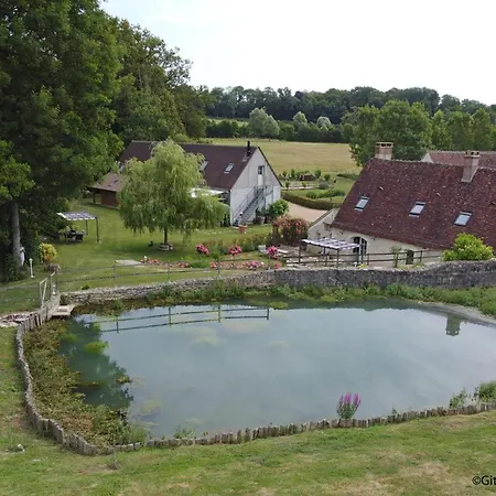 Maison Authentique Avec Piscine, Cheminee, Et Golf Dans Le Perche - Fr-1-497-186