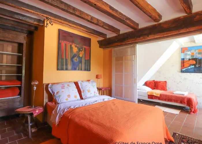 Hébergement de vacances Authentique Moulin à Eau Avec Piscine Et Wi-fi, Charme Du 18ème Siècle - Fr-1-497-186