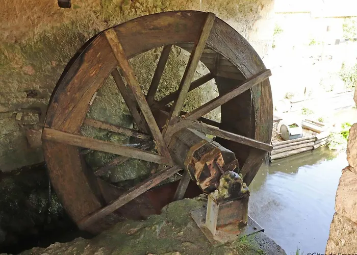 Authentique Moulin à Eau Avec Piscine Et Wi-fi, Charme Du 18ème Siècle - Fr-1-497-186 *
